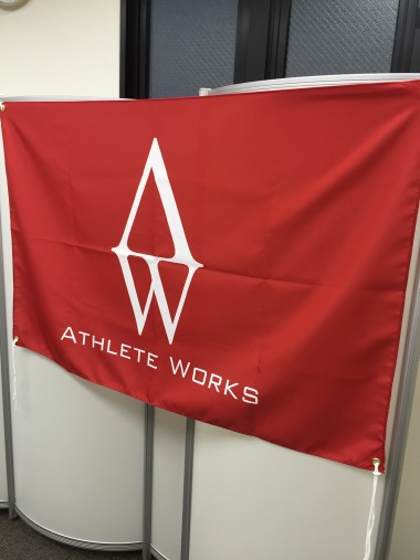 トライアスロンチーム旗 ATHLETE WORKS スポーツ応援幕のイメージ