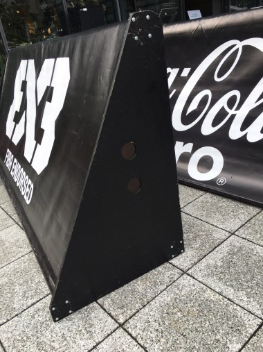バスケットコートサイド スポンサーバナー 看板のイメージ